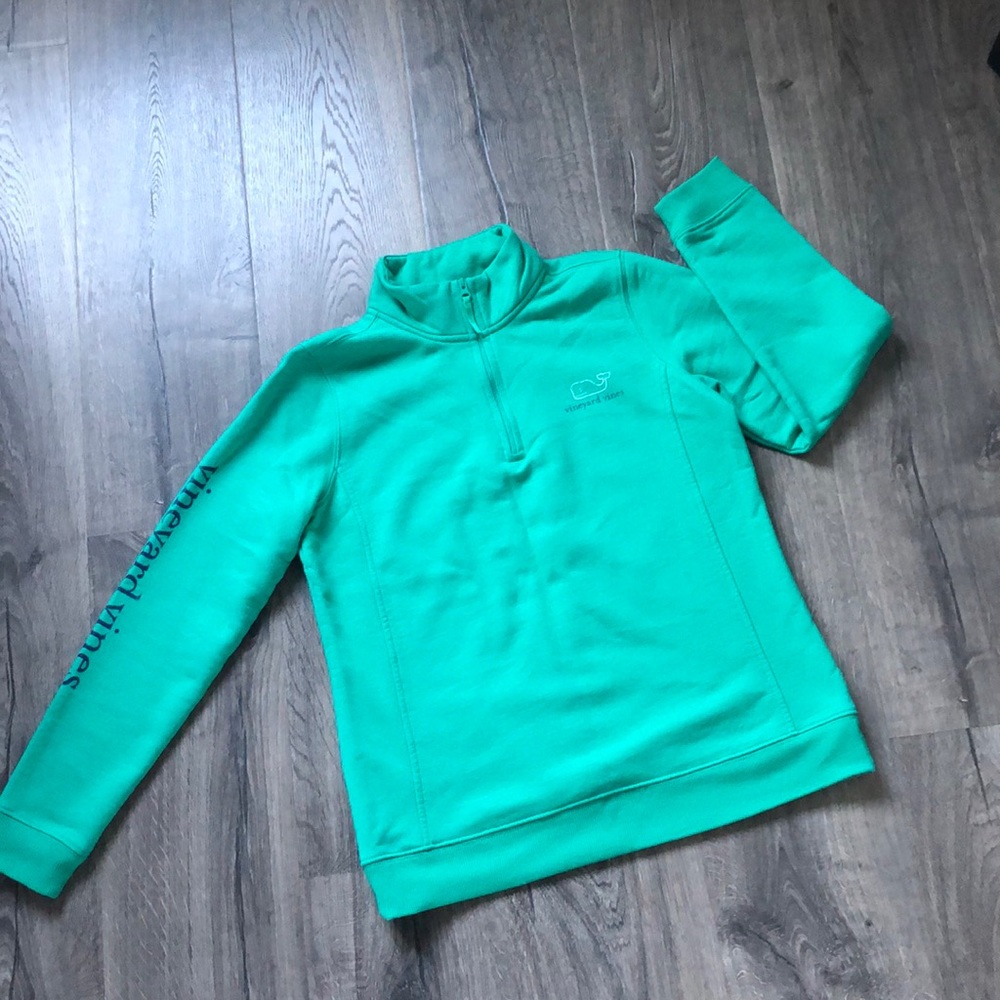 COPY - Vineyard Vines sweatshirt
